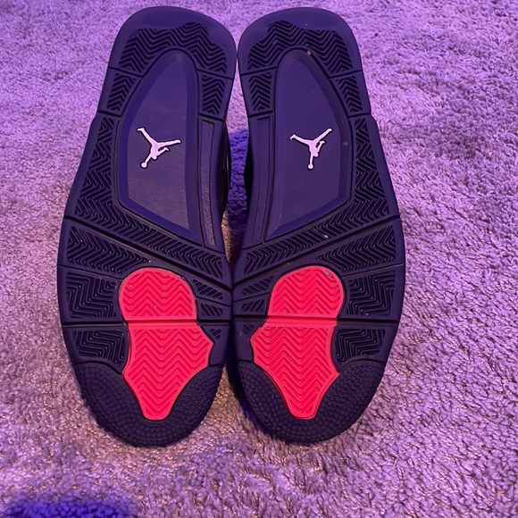 Jordan 4 (Red Thunder) - Picture 6 of 6